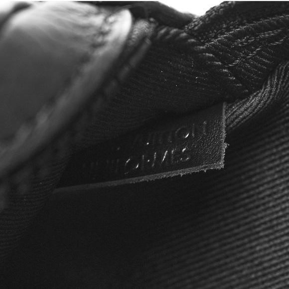 AUTHENTIC Louis Vuitton Taurillon Monogram Uniformes Solar Ray Soft Pochette - Picture 6 of 11